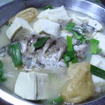 豆腐鯽魚湯的做法