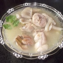 鮮菇雞湯的做法